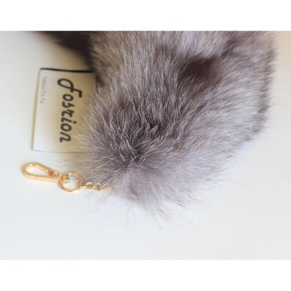 ⚡ Fluffy Sunny Fox Tail Fur Cosplay Handbag Accessories Key Chain Ring Hook - Picture 2 of 7